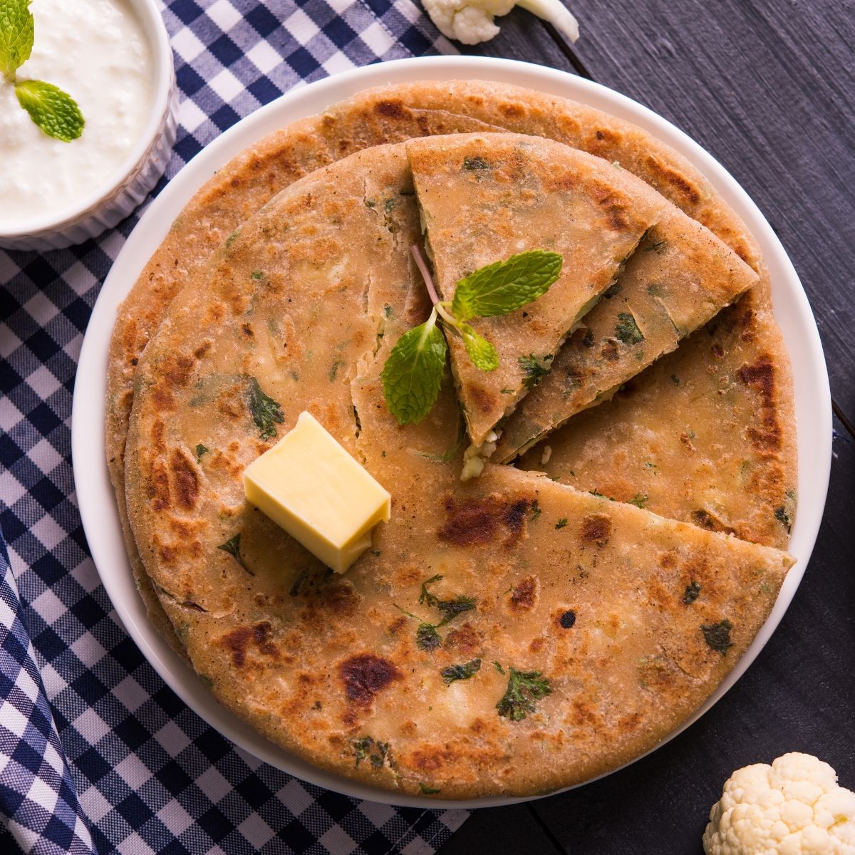 cauliflower paratha.jpg