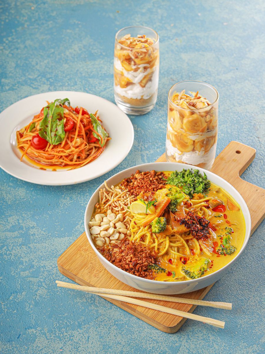Love in a Bowl: Khow Suey &amp; moreimg 1